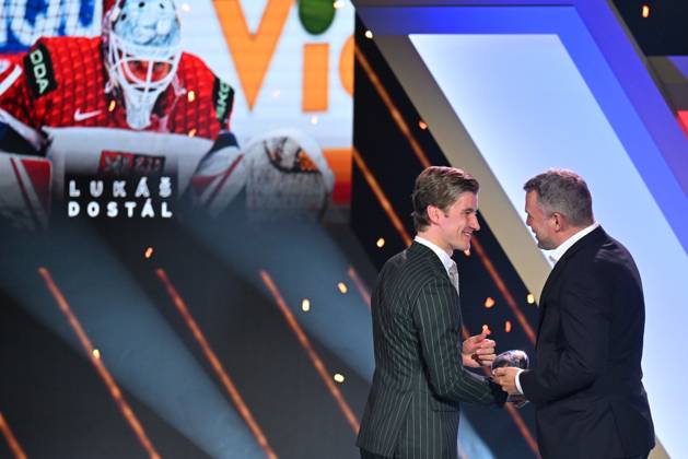 Gala evening to present Golden Stick award for the best Czech Ice hockey, Eishockey player of past season was held in Prague, Czech Republic, on June 23, 2024. On the photo are seen (L-R) Lukas Dostal (2nd place) and handing Libor Sedivak, head of marketing of Skoda Auto company. (CTKxPhoto MichaelaxRihova) CTKPhotoP2024062306387  CTKPhotoP2024062306387