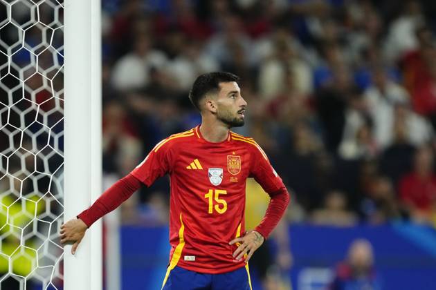 Spain v Italy: Group B - UEFA EURO, EM, Europameisterschaft,Fussball 2024 Alex Baena attacking midfield of Spain and Villarreal CF during the UEFA EURO 2024 group stage match between Spain and Italy at Arena AufSchalke on June 20, 2024 in Gelsenkirchen, Germany. Gelsenkirchen Germany Copyright: xJosexBretonx originalFilename:bretonhernandez-spainvit240620_npu1p