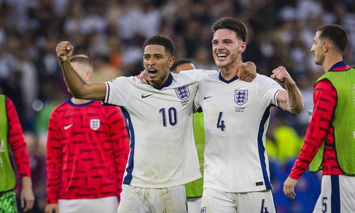 Gelsenkirchen, Germany. 30th Jun 2024. Final jubilation: Jude Bellingham (ENG) Declan Rice (ENG) England - Slovakia England - Slowakei .06.2024