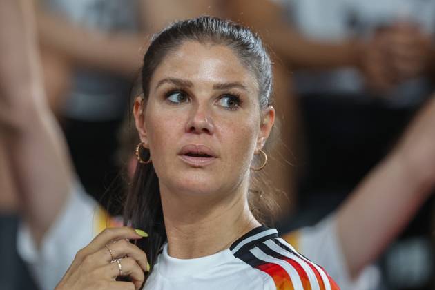 EM 2024: Deutschland - Dänemark am 29.06.2024 in dem BVB Stadion Dortmund in Dortmund Lina Kimmich, die Frau von Joshua Kimmich
