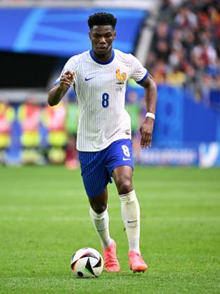Fussball, Europameisterschaft, EURO 2024, Achtelfinale, Merkur Spiel-Arena Düsseldorf: Frankreich Belgien 1:0; Aurelien Tchouameni (FRA). Aktion, Einzelbild.