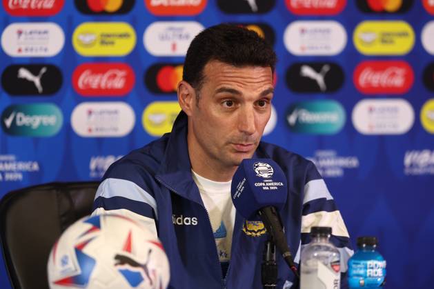Argentina s coach, Lionel Scaloni, during a press conference, PK, Pressekonferenz prior to the match against Ecuador for the quarterfinals of the Copa Amà rica USA 2024, at NRG Stadium in Houston, TX, on July 3, 2024. HOUSTON UNITED STATES Copyright: xALEJANDROxPAGNIx