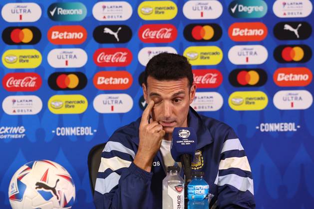 Argentina s coach, Lionel Scaloni, during a press conference, PK, Pressekonferenz prior to the match against Ecuador for the quarterfinals of the Copa Amà rica USA 2024, at NRG Stadium in Houston, TX, on July 3, 2024. HOUSTON UNITED STATES Copyright: xALEJANDROxPAGNIx