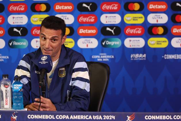 Argentina s coach, Lionel Scaloni, during a press conference, PK, Pressekonferenz prior to the match against Ecuador for the quarterfinals of the Copa Amà rica USA 2024, at NRG Stadium in Houston, TX, on July 3, 2024. HOUSTON UNITED STATES Copyright: xALEJANDROxPAGNIx