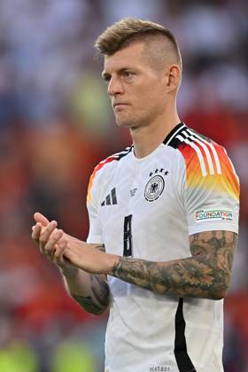 240705 EURO2024 SPAIN VS GERMANY Toni Kroos (8) of Germany looking dejected and disappointed after losing a soccer game between the national teams of Spain and Germany in the Quarter Final stage of the UEFA EURO, EM, Europameisterschaft,Fussball 2024 tournament , on Friday 5 July 2024 in Stuttgart , Germany . PHOTO SPORTPIX David Catry STUTTGART GERMANY Copyright: xx 472150