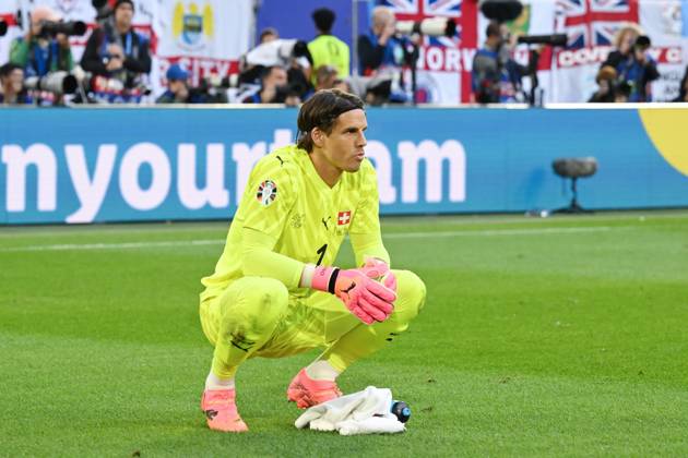 DUSSELDORF - Switzerland goalkeeper Yann Sommer during the UEFA EURO, EM, Europameisterschaft,Fussball 2024 quarter-final match between England and Switzerland at the Dusseldorf Arena on July 6, 2024 in Dusseldorf, Germany. ANP Hollandse Hoogte UEFA EURO 2024 2024 xVIxANPxSportx xGerritxvanxKeulenxIVx 502916604 originalFilename: 502916604