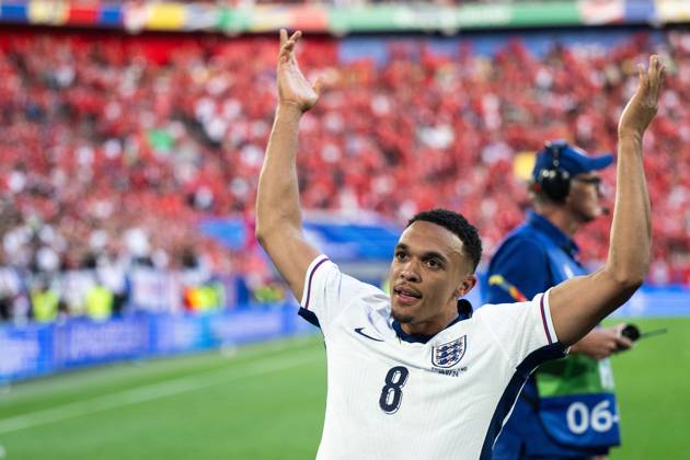 240706 Trent Alexander-Arnold of England celebrates after the UEFA EURO, EM, Europameisterschaft,Fussball 2024 Football Championship quarterfinal between England and Switzerland on July 6, 2024 in Düsseldorf. Photo: Mathias Bergeld BILDBYRAN kod MB MB0943 fotboll football soccer fotball fotbolls-em europamästerskap em uefa euro uefa european football championship euro 2024 kvartsfinal quarterfinal quarterfinals england schweiz switzerland bbeng jubel Copyright: MATHIASxBERGELD BB240706MB125
