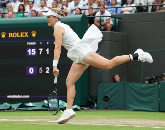Lawn Tennis - 2024 Wimbledon Championship Lulu Sun (NZL) v Donna Vekic (CRO) All England Lawn Tennis & Croquet Club - Tuesday 9h July 2024 Lulu Sun (NZL)