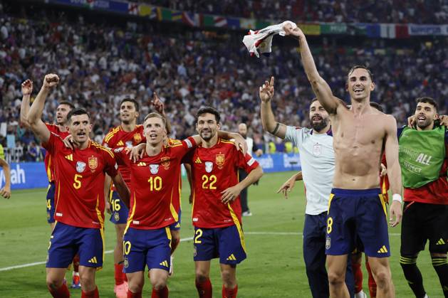 EURO 2024, Die Highlights Spain v France: Semi-Final - UEFA EURO, EM, Europameisterschaft,Fussball 2024 Spanish players Daniel Vivian, Dani Olmo, Jesus Navas and Fabian Ruiz celebrate after winning the UEFA EURO 2024 semi-final match between Spain v France at Munich Football Arena on July 9, 2024 in Munich, Germany. Munich Munich Football Arena Germany Germany Copyright: xRichardxSellers Sportsphoto APLx 14045144