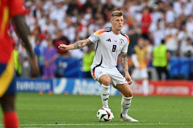 240705 EURO2024 SPAIN VS GERMANY Toni Kroos (8) of Germany pictured during a soccer game between the national teams of Spain and Germany in the Quarter Final stage of the UEFA EURO, EM, Europameisterschaft,Fussball 2024 tournament , on Thursday 5 July 2024 in Stuttgart , Germany . PHOTO SPORTPIX David Catry STUTTGART GERMANY Copyright: xx 473040