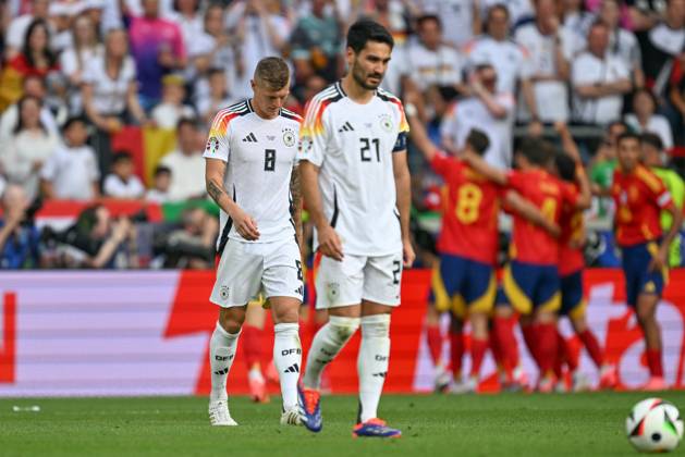 240705 EURO2024 SPAIN VS GERMANY Toni Kroos (8) of Germany and Ilkay Gundogan (21) of Germany looking dejected and disappointed after conceding a goal during a soccer game between the national teams of Spain and Germany in the Quarter Final stage of the UEFA EURO, EM, Europameisterschaft,Fussball 2024 tournament , on Thursday 5 July 2024 in Stuttgart , Germany . PHOTO SPORTPIX David Catry STUTTGART GERMANY Copyright: xx 473120