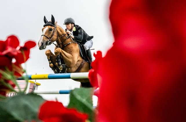 Bilder des Jahres 2024, Sport 07 Juli Sport Themen der Woche KW28 Sport Bilder des Tages 240711 Peder Fredricson of Sweden with horse Sv Vroom de La Pomme Z competes in Falsterbo Grand Prix qualification during Falsterbo Horse Show on July 11, 2024 in Falsterbo. Photo: Petter Arvidson BILDBYRAN kod PA PA0831 ridsport equestrian falsterbo horse show 5 bbeng falsterbo Copyright: PETTERxARVIDSON BB240711PA006
