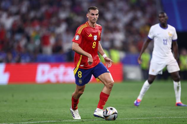 Spain - France Fabian Ruiz of Spain in action during the UEFA EURO, EM, Europameisterschaft,Fussball 2024 semi-final match between Spain and France at Munich Football Arena on July 9, 2024 in Munich, Germany . Munich Munich Football Arena Germany Copyright: xMarcoxCanonierox