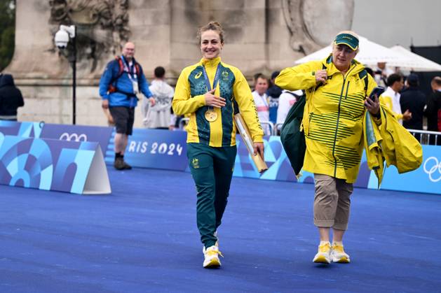 OLY24 CYCLING ROAD, Australian cyclist Grace Brown reacts after winning a gold medal during the Women s Individual Time Trial at Pont Alexandre III as part of the 2024 Paris Olympic Games, Olympische Spiele, Olympia, OS in Paris, France, Saturday, July 27, 2024. ( NO ARCHIVING, EDITORIAL USE ONLY, NO USE IN BOOKS WITHOUT CONSENT PARIS FRANCE Copyright: xJOELxCARRETTx 20240728166482039819