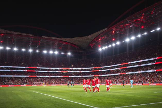 SL Benefica Vs Feyenoord in Lisbon, Portugal - 28 Jul 2024 SL Benfica team celebrates the goal during the Pre-Season Friendly match between SL Benfica and Feyenoord at Estadio da Luz. (Final score: SL Benfica 5 - 0 Feyenoord) Lisbon Portugal Copyright: xHenriquexCasinhasx xSOPAxImagesx HCASINHAS_28072024_SLBENFICA_VS_FEYENOORD_047
