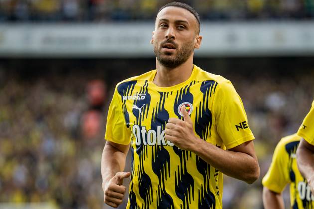 Fenerbahce v Lugano UEFA Champions League Second Qualifying Round Cenk Tosun of Fenerbahce during the warmup before the match. Fenerbahce and Lugano faced each other in the UEFA Champions League second qualifying round second leg, the match took place at Sukru Saracoglu Stadium on July 30, 2024 Istanbul Istanbul Turkey Copyright: xYagizxGurtugx