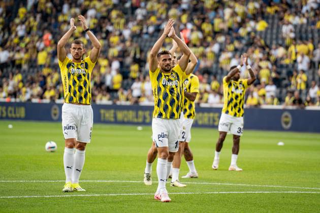 Fenerbahce v Lugano UEFA Champions League Second Qualifying Round Fenerbahce during the warmup before the match. Fenerbahce and Lugano faced each other in the UEFA Champions League second qualifying round second leg, the match took place at Sukru Saracoglu Stadium on July 30, 2024 Istanbul Istanbul Turkey Copyright: xYagizxGurtugx