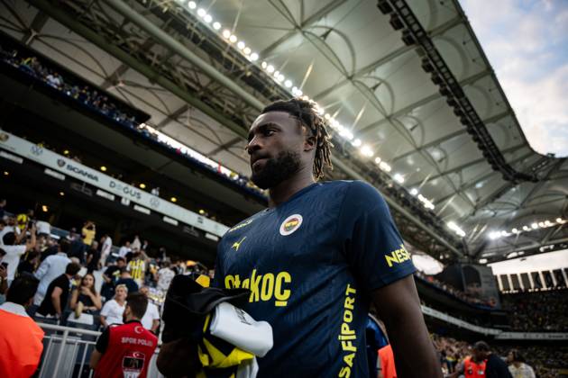 Fenerbahce v Lugano UEFA Champions League Second Qualifying Round Allan Saint Maximin of Fenerbahce during the warmup before the match. Fenerbahce and Lugano faced each other in the UEFA Champions League second qualifying round second leg, the match took place at Sukru Saracoglu Stadium on July 30, 2024 Istanbul Istanbul Turkey Copyright: xYagizxGurtugx