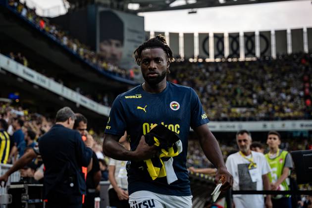 Fenerbahce v Lugano UEFA Champions League Second Qualifying Round Allan Saint Maximin of Fenerbahce during the warmup before the match. Fenerbahce and Lugano faced each other in the UEFA Champions League second qualifying round second leg, the match took place at Sukru Saracoglu Stadium on July 30, 2024 Istanbul Istanbul Turkey Copyright: xYagizxGurtugx