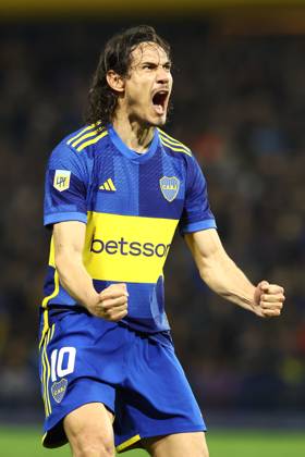 Boca Juniors Uruguayan forward Edinson Cavani celebrates after scoring a goal against X during their Argentine Professional Football League Tournament 2024 Cesar Luis Menotti match against Banfield at La Bombonera stadium in Buenos Aires, on July 31, 2024. BUENOS AIRES ARGENTINA Copyright: xALEJANDROxPAGNIx