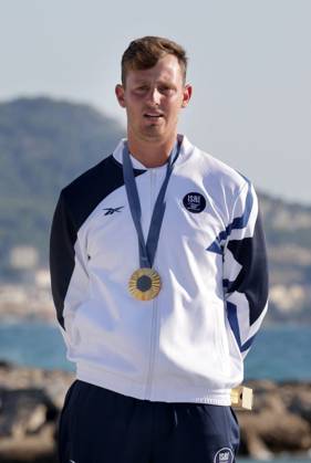 Paris 2024 - Windsurf - Tom Reuveny Wins Gold Tom Reuveny of Team Israel wins gold in Men s Windsurf iQFoil class final on day eight of the Paris 2024 Olympic Games, Olympische Spiele, Olympia, OS in Marseille, France on August 3, 2024. Photo by Patrick Aventurier ABACAPRESS.COM Marseille France Copyright: xAventurierxPatrick ABACAx