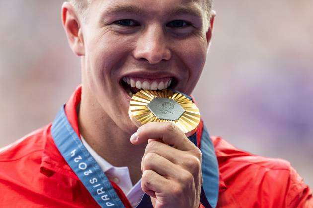 240804 Markus Rooth of Norway celebrates with his gold medal at the medal ceremony for men™s athletics decathlon during day 9 of the Paris 2024 Olympic Games, Olympische Spiele, Olympia, OS on August 4, 2024 in Paris. Photo: Vegard Grott BILDBYRAN kod VG JM0594 bbeng friidrott athletics friidrett olympic games olympics os ol olympiska spel olympiske leker paris 2024 paris-os paris-ol os-guld guld jubel os-guld 2404 norge norway Copyright: VEGARDxGRoTT BB240804VG059