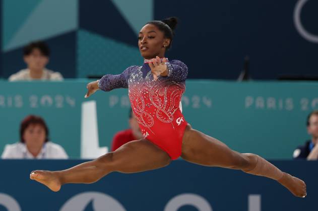 US Simone Biles competes in the women s floor exercise final held within the Paris 2024 Olympic Games, Olympische Spiele, Olympia, OS in Paris, France, 05 August 2024. Artistic Gymnastics: women s floor exercise final !ACHTUNG: NUR REDAKTIONELLE NUTZUNG! Copyright: xMIGUELxGUTIERREZx EVE610 20240805-55014346359_1