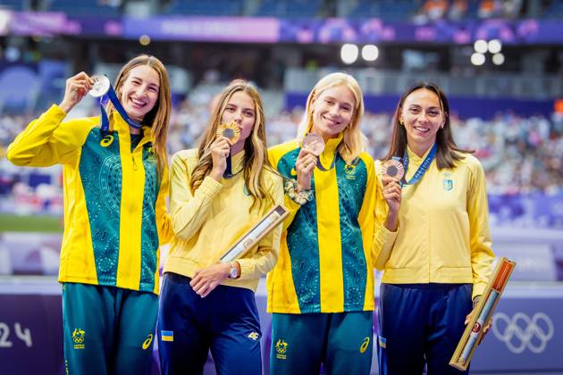 Olympische Spiele (Leichtathletik); Paris, 05.08.2024 left to right: Nicola Olyslagers of Australia, Yaroslava MAHUCHIKH of Ukraine, Eleanor PATTERSON of Australia, and Iryna GERASHCHENKO of Ukraine during the medal ceremony for the womens high jump at the Olympic Games, Olympische Spiele, Olympia, OS Paris 05.08.2024. Copyright: xBEAUTIFULxSPORTS OlafxRellischx