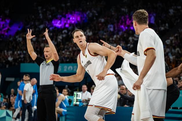 Olympische Spiele Paris 2024 Basketball Paris 06.08.2024 Viertelfinale Männer Herren Deutschland (GER) - Griechenland Johannes Voigtmann (Deutschland, No.07)
