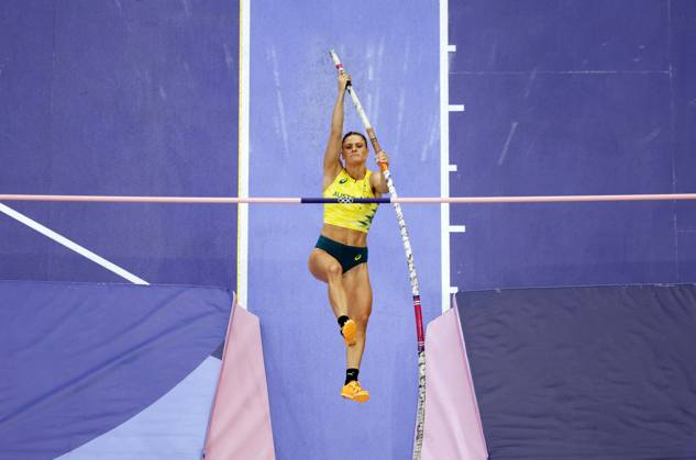 Bilder des Jahres 2024, Sport 08 August Sport Bilder des Tages Paris Olympics: Athletics Nina Kennedy of Australia competes en route to winning the women s pole vault final at the Paris Olympics on Aug. 7, 2024, at Stade de France in Saint-Denis, near Paris.  A14AA0003259634P