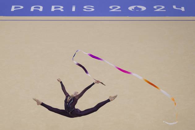 Bilder des Jahres 2024, Sport 08 August Sport Themen der Woche KW32 Sport Bilder des Tages 240808 Darja Varfolomeev of Germany competes in Rhythmic gymnastics, Rhythmische Sportgymnastik, RSG individual all-around qualifications during day 13 of the Paris 2024 Olympics on August 8, 2024 in Paris. Photo: Jon Olav Nesvold BILDBYRAN COP 217 JE0102 paris 2024 olympics day 13 rhythmic gymnasticsbbeng dam Copyright: JONxOLAVxNESVOLD BB240808JE001