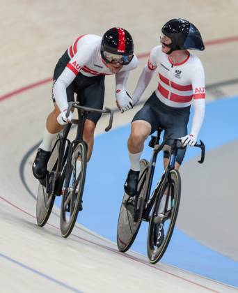 OLYMPICS - Olympic Summer Games 2024 PARIS,FRANCE,10.AUG.24 - OLYMPICS, CYCLING - Olympic Summer Games Paris 2024, mens madison. Image shows Maximilian Schmidbauer and Raphael Kokas (AUT). GEPAxpictures xHaraldxSteiner