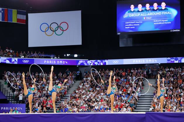 Italy team group, Mannschaftsbild, Totale (ITA), AUGUST 10, 2024 - Rhythmic gymnastics, Rhythmische Sportgymnastik, RSG : Group All-Around Final during the Paris 2024 Olympic Games, Olympische Spiele, Olympia, OS at Porte de La Chapelle Arena in Paris, France. (262886984)