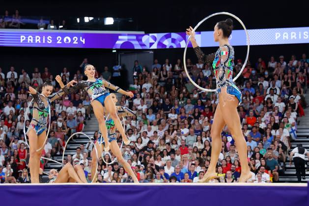 Italy team group, Mannschaftsbild, Totale (ITA), AUGUST 10, 2024 - Rhythmic gymnastics, Rhythmische Sportgymnastik, RSG : Group All-Around Final during the Paris 2024 Olympic Games, Olympische Spiele, Olympia, OS at Porte de La Chapelle Arena in Paris, France. (262886990)