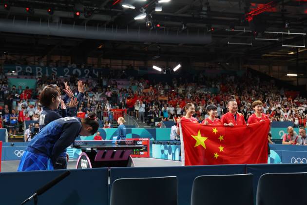 (L-R) Japan team group, Mannschaftsbild, Totale (JPN), China team group (CHN), AUGUST 10, 2024 - Table tennis, Tischtennis : Women s Team Final during the Paris 2024 Olympic Games, Olympische Spiele, Olympia, OS at South Paris Arena in Paris, France. Noxthirdxpartyxsales  (262887643)