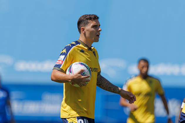 Pedro Amaral during Liga Portugal game between teams of GD Estoril Praia and CD Santa Clara at Estadio Antonio Coimbra da Mota (Maciej Rogowski) Estoril Estadio Antonio Coimbra Da Mota Portugal Copyright: xMaciejxRogowskix estorilsantaclarafull202425-030