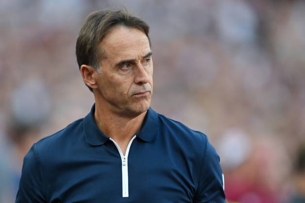 Football - Premier League - West Ham United vs Aston Villa - London Stadium - Saturday 17th August 2024. West Ham United s Head Coach Julen Lopetegui. COLORSPORT ASHLEY WESTERN