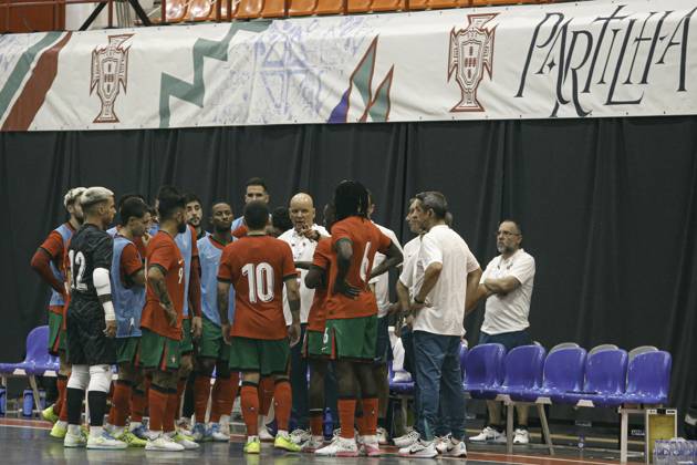 FUTSAL - PORTUGAL x CUBA Viseu (PT) 08 22 2024 - FUTSAL - PORTUGAL x CUBA, Jorge Braz (c) coach of the Portugal national team, Nationalteam during the match between Portugal x Cuba, in a match valid in preparation for the 2024 Futsal World Championship, WM, Weltmeisterschaft which takes place in Uzbekistan. (Foto: Alexandre Gomes Thenews2 imago images) SPO Copyright: xALEXANDRExGOMESx