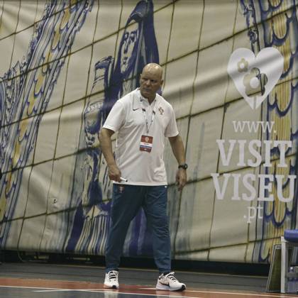 FUTSAL - PORTUGAL x CUBA Viseu (PT) 08 22 2024 - FUTSAL - PORTUGAL x CUBA, Jorge Braz coach of the Portugal national team, Nationalteam during the match between Portugal x Cuba, in a match valid in preparation for the 2024 Futsal World Championship, WM, Weltmeisterschaft which takes place in Uzbekistan. (Foto: Alexandre Gomes Thenews2 imago images) SPO Copyright: xALEXANDRExGOMESx