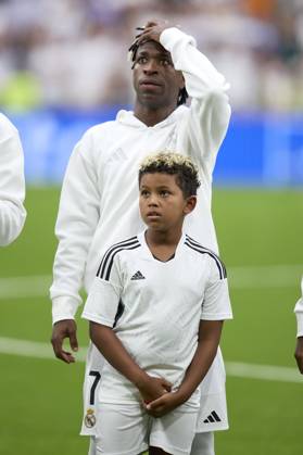 August 25, 2024, Madrid, Madrid, Spain: Kim Kardashian son with Vinicius Jr of Real Madrid CF during La Liga football match between Real Madrid CF v Real Valladolid at Santiago Bernabeu Stadium in Madrid, Spain, August 25, 2024 Madrid Spain - ZUMAa206 20240825_zsp_a206_058 Copyright: xRubenxAlbarranx
