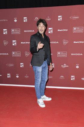 Matze Knop bei der Ankunft zu der Preisverleihung des BILD-Award am 26.08.2024 in der Fischauktionshalle in Hamburg