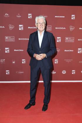 Marcel Reif bei der Ankunft zu der Preisverleihung des BILD-Award am 26.08.2024 in der Fischauktionshalle in Hamburg