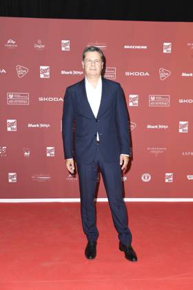 Christian Seifert bei der Ankunft zu der Preisverleihung des BILD-Award am 26.08.2024 in der Fischauktionshalle in Hamburg