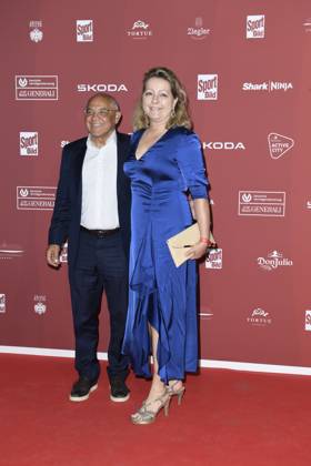 Felix Magath mit Frau Nicola Yvonne Jorde bei der Ankunft zu der Preisverleihung des BILD-Award am 26.08.2024 in der Fischauktionshalle in Hamburg