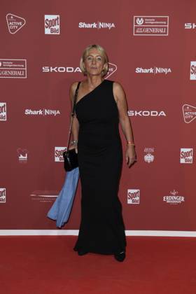 Heidi Beckenbauer bei der Ankunft zu der Preisverleihung des BILD-Award am 26.08.2024 in der Fischauktionshalle in Hamburg