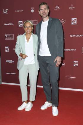 Friederike Kromp und Per Mertesacker bei der Verleihung vom Bild Award am 26.08.2024 in Hamburg Sport Bild Award 2024 Verleihung in Hamburg