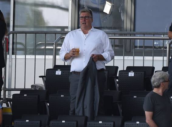 31.08.2024, xhbx, Fussball Google Pixel Frauen-Bundesliga, Eintracht Frankfurt - FC Carl Zeiss Jena emspor, v.l. Axel Hellmann (Vorstandssprecher Eintracht Frankfurt Fussball AG) (DFL DFB REGULATIONS PROHIBIT ANY USE OF PHOTOGRAPHS as IMAGE SEQUENCES and or QUASI-VIDEO) Frankfurt am Main