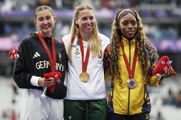 Paralympics (Para Leichtathletik); Paris, 05.09.2024 Überraschung-Silber: MOOS Nele (T38 GER Para Leichtathletik), Weitsprung, long jump, ; Paralympics (Para Leichtathletik) am 05.09.2024 im Stade de France in Paris (Frankreich). GOLD geht an EKLER Luca (T38 HUN), BRONZE: PALOMEQUE MORENO Karen Tatiana (T38 COL). Copyright: xBEAUTIFULxSPORTS AxelxKohringx