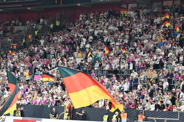 07.09.2024, xsltx, Fussball UEFA Nations League 2024, Deutschland - Ungarn emspor, v.l. Freude im deutschen Lager nach dem 5:0 gegen Ungarn (DFL DFB REGULATIONS PROHIBIT ANY USE OF PHOTOGRAPHS as IMAGE SEQUENCES and or QUASI-VIDEO)