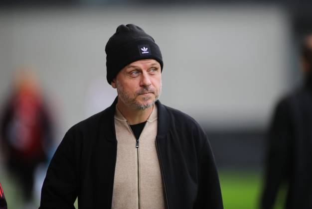 München, Deutschland 13. September 2024: Fussball, FRAUEN, GOOGLE PIXEL FRAUEN-BUNDESLIGA, Saison 2024 2025, FC Bayern München - RB Leipzig, Campus Alexander Straus (FC Bayern München) Kopf, Oberkörper, Blick nach links, nachdenken, nachdenklich, Mimik, Gesichtsausdruck